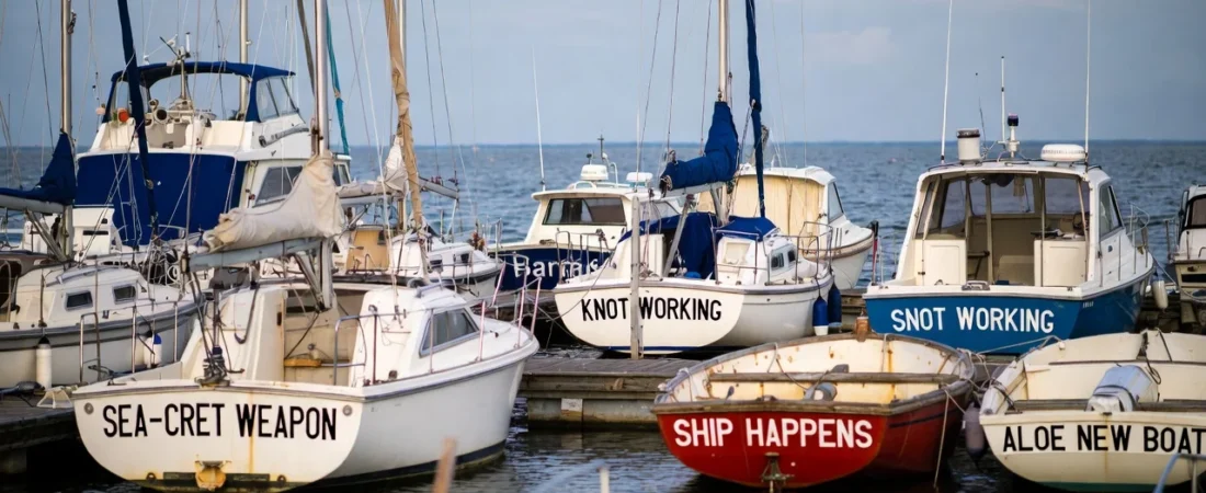 211+ Funny Boat Names That Will Make Waves ๐โต